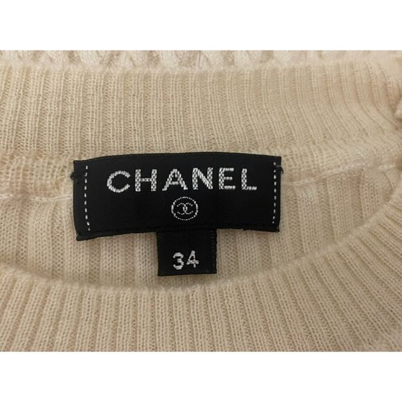 Chanel Cream Ribbed Knit Sweater With Button Shoulder Detail & Textured Design - Picture 10 of 15